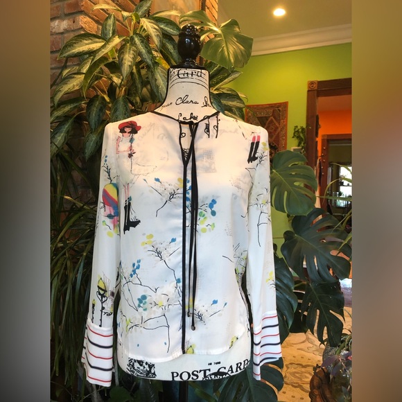 Parisian print blouse - Picture 1 of 8